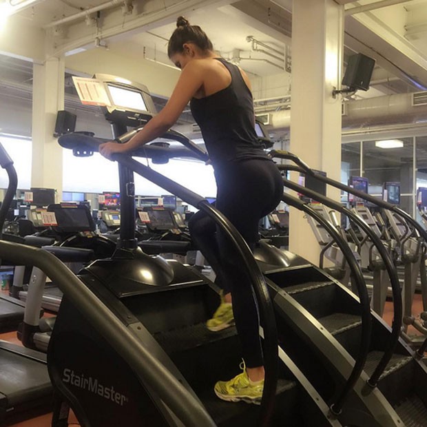 Paula Fernandes se exercita (Foto: Instagram/ Reprodução)