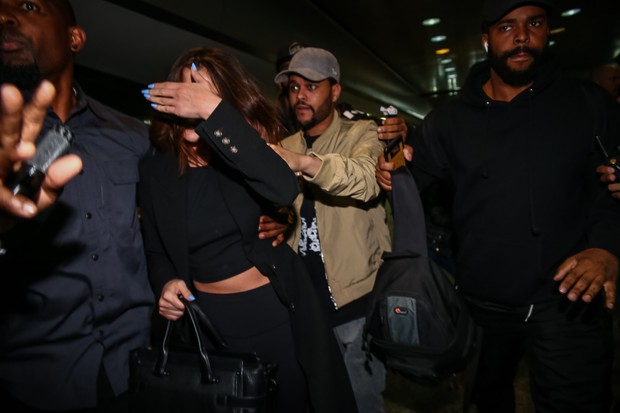 Selena Gomez e o rapper The Weeknd  (Foto: Raphael Castello/AgNews)