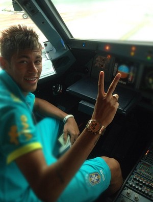 Neymar cabine avião Instagram (Foto: Reprodução / Instagram)