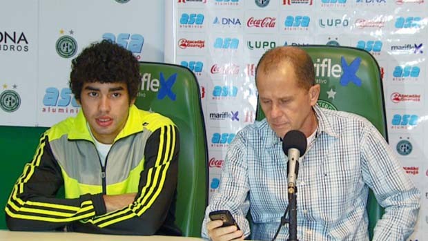 Bruno Mendes e Marcelo Mingone concedem entrevista coletiva no Guarani (Foto: Reprodução / EPTV)