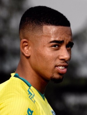 Palmeiras treina com reservas e dá atenção para cobranças de pênalti