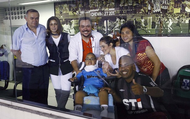 Júlio Cézar Torcedor Santos (Foto: Ricardo Saibun / Santos FC)