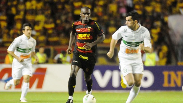 Sport x Coritiba (Foto: Aldo Carneiro/Pernambuco Press)