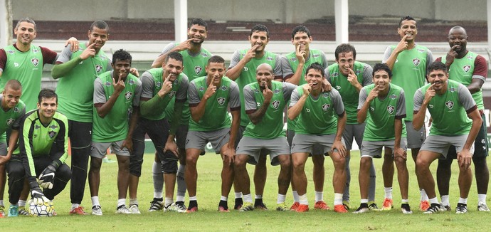 fluminense rachao homenagem renato chaves (Foto: Mailson Santana / FluminenseFC) fluminense rachao homenagem renato chaves (Foto: Mailson Santana / FluminenseFC)