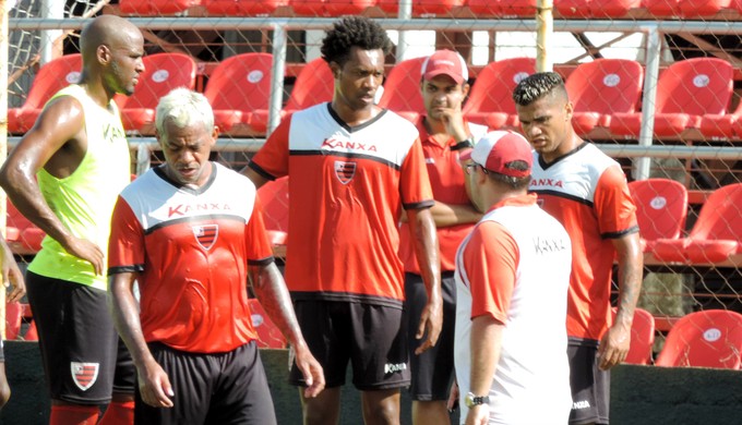 Oeste, treino, Paulistão, Marcelinho Paraíba, Brinner (Foto: Sérgio Pais) Oeste, treino, Paulistão, Marcelinho Paraíba, Brinner (Foto: Sérgio Pais)