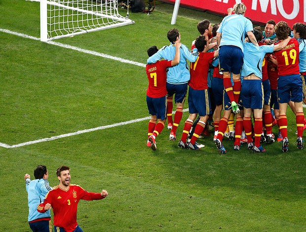 Comemoração Jogadores da Espanha (Foto: Agência AP)