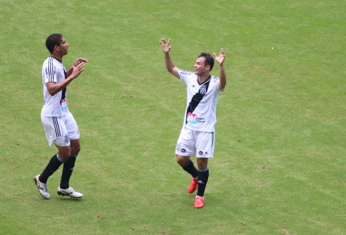 Renato Cajá gol Grêmio x Ponte Preta  (Foto: Eduardo Moura/GloboEsporte.com)