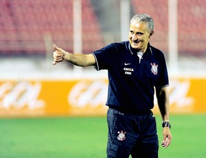 Tite treino do Corinthians em Itu (Foto: Marcos Ribolli / Globoesporte.com)