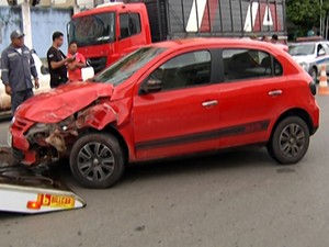 Ptran informou que acidente ocorreu após motorista perder controle. (Foto: Reprodução/TV Tapajós)