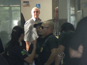 José Riva foi preso nesta 3ª e levado para Brasília (Foto: Reprodução/TVCA)