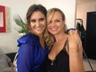 Eliana posa com a cunhada Maria Rita em bastidores de show