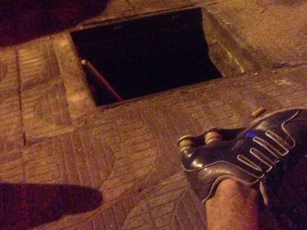 Jovem foi resgatado após ligar para amigos de dentro do bueiro (Foto: João Vitor Ferreira / Arquivo Pessoal)