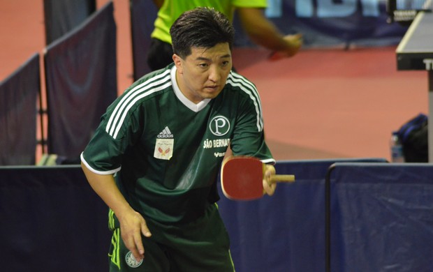 Hugo Hoyama treinou em Aracaju nesta quinta-feira  (Foto: Felipe Martins/GLOBOESPORTE.COM)