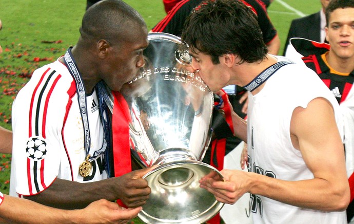 Kaká e Seedorf no Milan em 2007 (Foto: Getty Images)