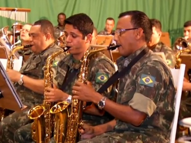 G Banda Sinf Nica De Academia Militar Em Resende Rj Comemora