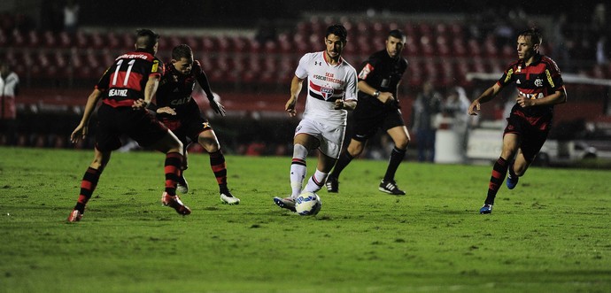 Alexandre Pato, São Paulo x Flamengo (Foto: Marcos Ribolli)