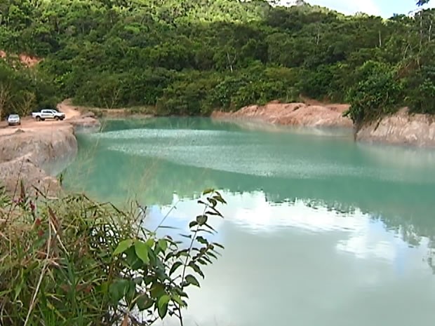 Lagoa fica localizada no bairro Amparo (Foto: Reprodução/ TV Tapajós)
