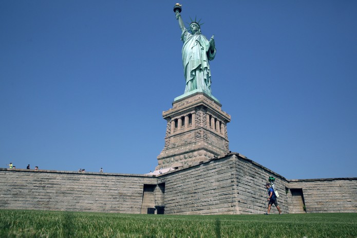 Conheça a tecnologia que disponibilizará as fotos da Estátua da Liberdade no Street View (Foto: Reprodução/The New York Times) Conheça a tecnologia que disponibilizará as fotos da Estátua da Liberdade no Street View (Foto: Reprodução/The New York Times)