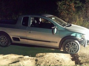 Caminhonete recuperada em Divinópolis (Foto: Policia Militar/ Divulgação)