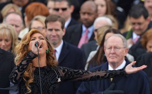 Beyoncé canta na posse de Obama (Foto: Jewel Samad / AFP / Agência)