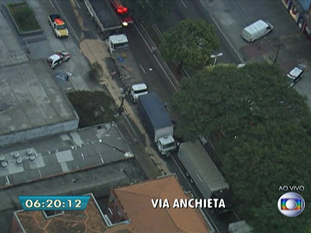 G1 Anchieta é Liberada 7 Horas Após Acidente Que Matou Policial Notícias Em São Paulo