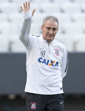 Tite projeta decisão nas 12 rodadas finais e se anima: 