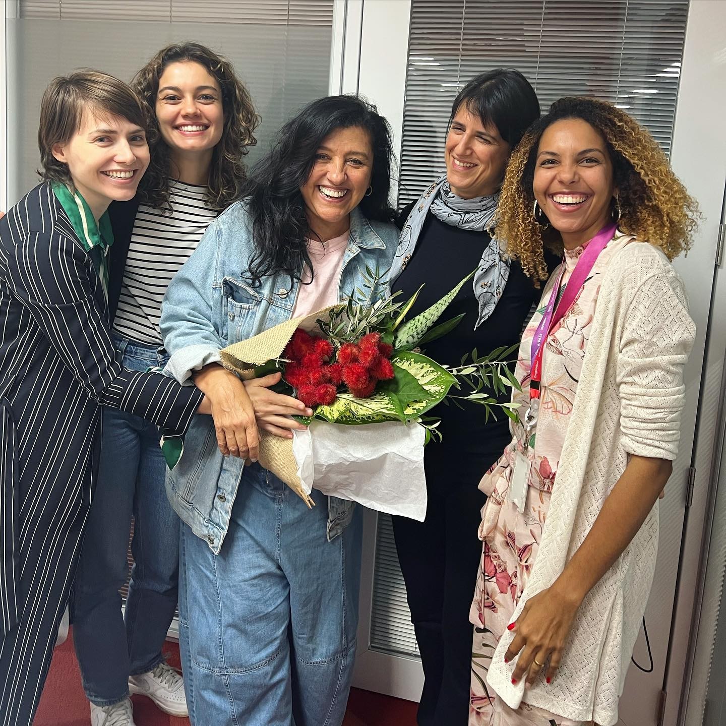 Letícia Colin, Sophie Charlotte, Regina Casé, Moyra e Nathalia Santos (Foto: Reprodução/Instagram)