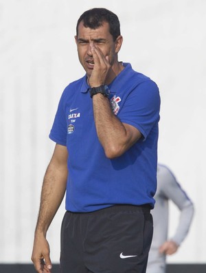 Carille pode ter até sete desfalques para escalar o Corinthians no sábado