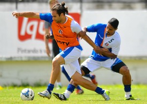 Leo Gamalho Santa cruz (Foto: Aldo Carneiro / Pernambuco Press)