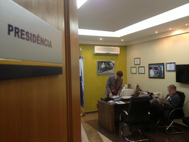 Polícia Civil cumpre mandado de busca e apreensão no Gabinete da presidência da Assembleia Legislativa de Rondônia (Foto: Halex Frederic/G1)