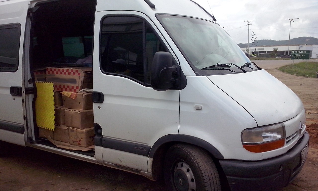 Queijo era transportado em carro sem refrigeração. (Foto: Divulgação/ Polícia Militar)