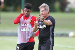 Oswaldo de Oliveira Sport (Foto: Aldo Carneiro/Pernambuco Press)