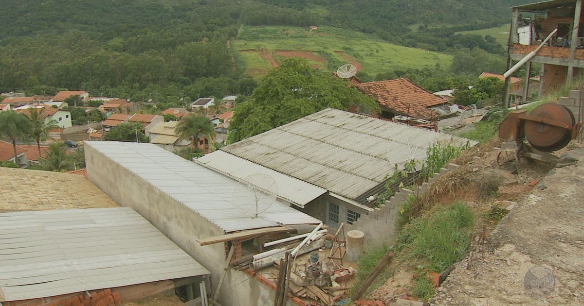 G1 Defesa Civil Orienta Moradores Sobre Riscos De Deslizamentos Em Valinhos Notícias Em 