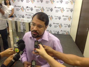 Governador do Amapá Camilo Capiberibe sancionou lei nesta quarta-feira (7) (Foto: Abinoan Santiago/G1)