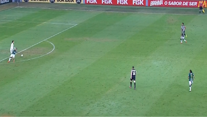 Goleiro Victor encara 