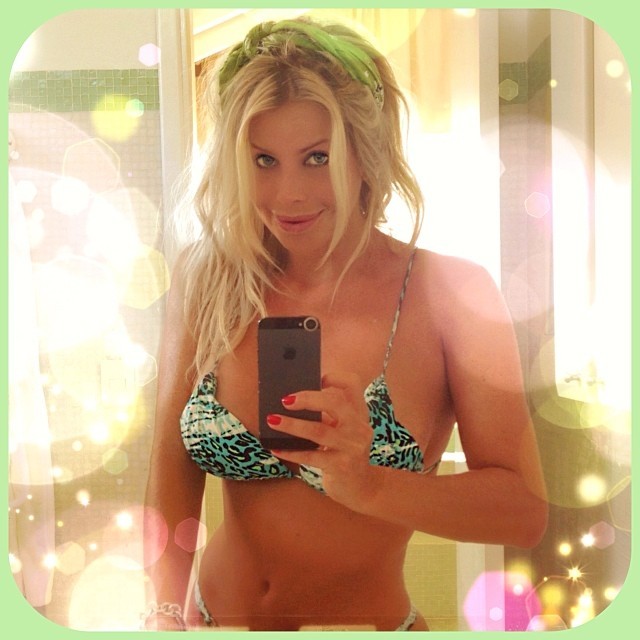 Karina (Foto: Reprodução/Instagram) Karina (Foto: Reprodução/Instagram)