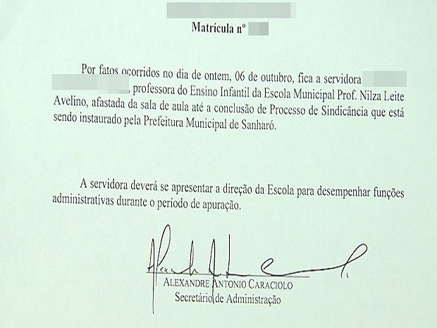 Documento da prefeitura determina afastamento da professora (Foto: Reprodução/ TV Asa Branca)