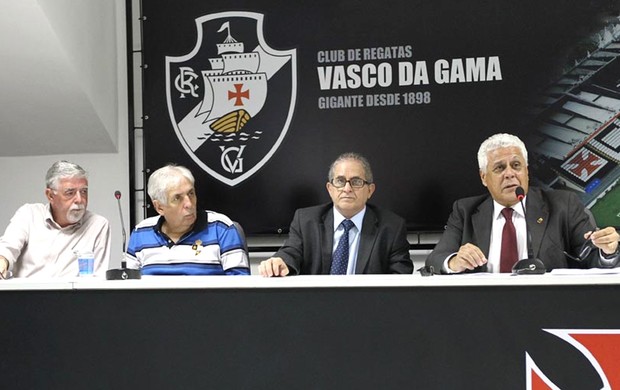 Antônio Peralta, Manuel Barbosa e Aníbal Rouxinol e Dinamite,Vasco (Foto: Marcelo Sadio / Vasco.com.br)