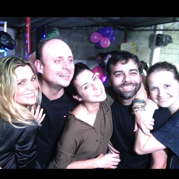 Fernanda Paes Leme faz festa com amigos famosos (Foto: Reprodução/Instagram)