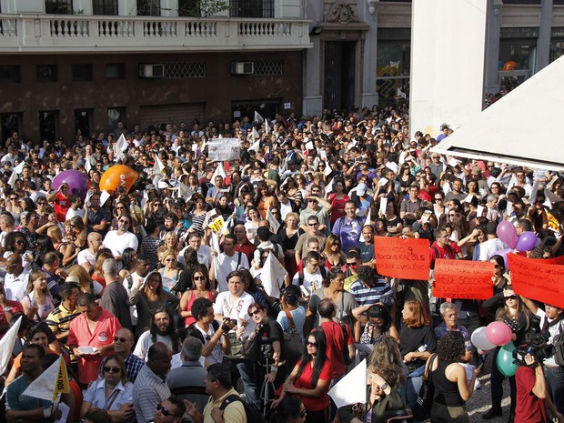 G Manifesta O De Servidores P Blicos Bloqueia Viaduto Do Ch