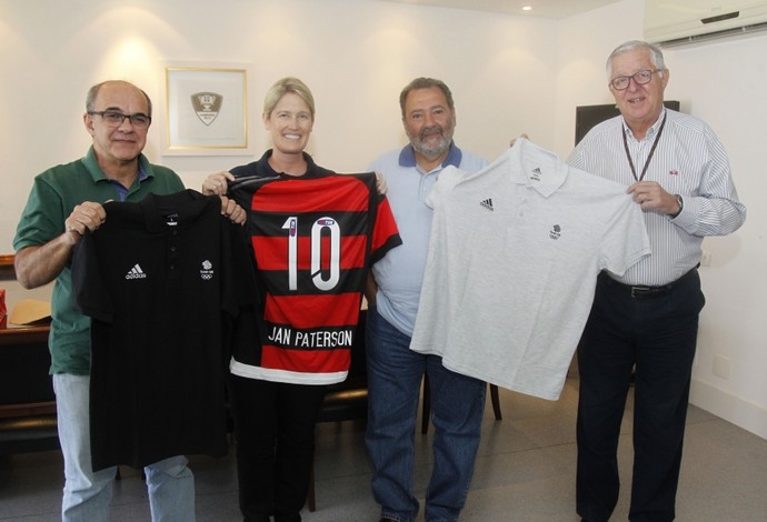 Diretora do Comitê Olímpico Britânico em reunião com dirigentes do Flamengo (Foto: Divulgação)