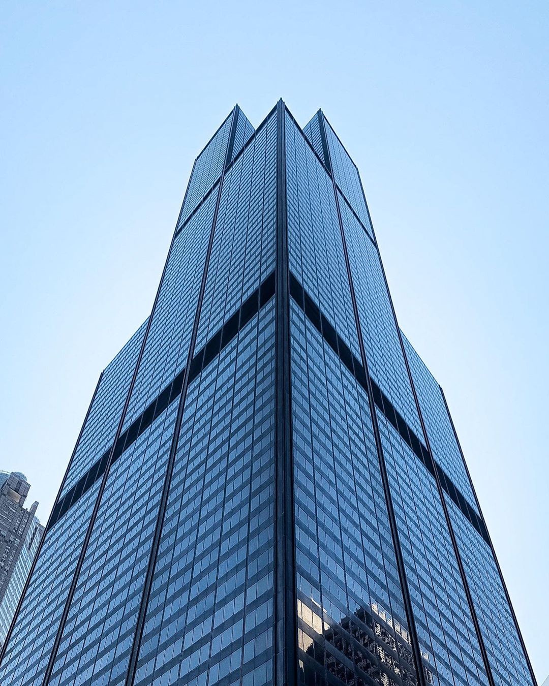 Torre em NY quebra recorde de telhado mais alto do ocidente (Foto: @jrbartle/Instagram)