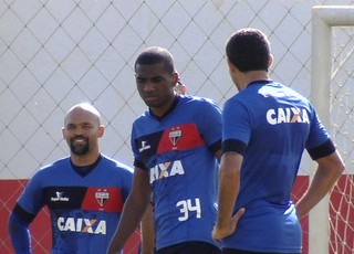 Marllon, zagueiro do Atlético-GO (Foto: Reprodução/TV Anhanguera) Marllon, zagueiro do Atlético-GO (Foto: Reprodução/TV Anhanguera)