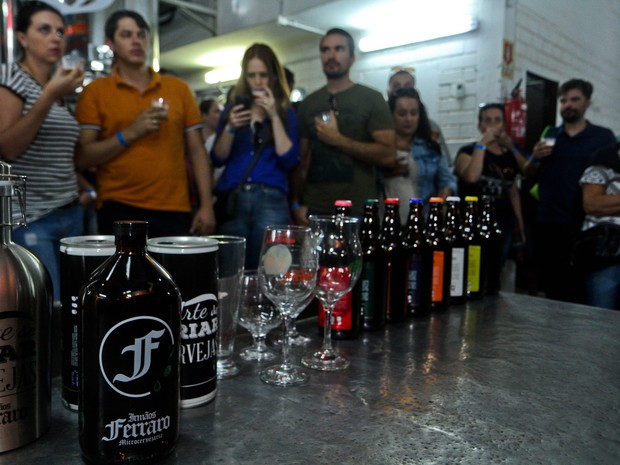 Tour percorre cervejarias artesanais instaladas no 4° Distrito, na Zona Norte de Porto Alegre (Foto: Helena Rocha/Divulgação/PMPA)
