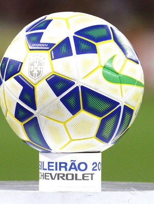 Bola Brasileirão 2015