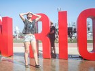 Público se refresca em chafariz e alivia o calor na chegada ao Rock in Rio