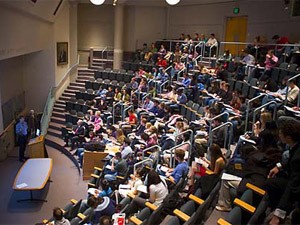 Sala de aula na Universidade Harvard, nos EUA (Foto: Divulgação/Harvard News Office)