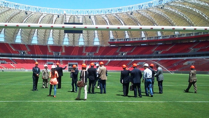 Comitiva da Holanda visita o Beira-Rio (Foto: Vanessa Felippe/RBS TV) Comitiva da Holanda visita o Beira-Rio (Foto: Vanessa Felippe/RBS TV)