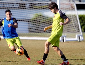 Juninho Pernambucano treino Vasco (Foto: Gustavo Miranda / Agência O Globo)