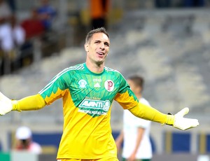 Com contrato até o fim de 2015, Prass se diz satisfeito no Palmeiras